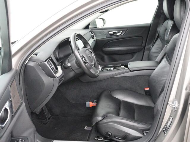 Volvo V60 2.0 T6 Recharge AWD Inscription | Trekhaak | Stoelverwarming | Harman/Kardon | Leder | Camera | Adaptive cruise | Carplay | Keyless | Memory | Navigatie | Full LED | Stuurverwarming | PHEV | Plug in