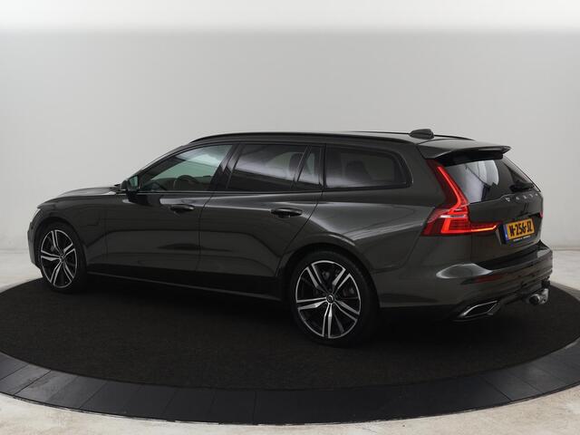 Volvo V60 2.0 T6 Recharge AWD R-Design | Trekhaak | Stoelventilatie | Massage | Memory | Adaptive cruise | Carplay | Camera | Keyless | Navigatie | Full LED | PHEV | Plug In