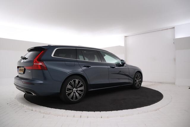 Volvo V60 2.0 T8 Twin Engine AWD Inscription Panorama, Apple carplay, Leder, Climate,