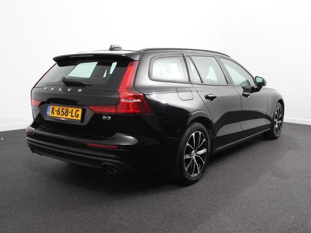 Volvo V60 2.0 B3 Automaat Momentum | Navigatie | Wegklapbare Trekhaak | Climate Control | Blis | Parkeer sensoren | Cruise Control | Lichtmetalen Velgen