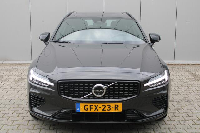 Volvo V60 T6 Plug-in hybrid AWD Plus Dark / 360° Camera / Audio Harman Kardon /