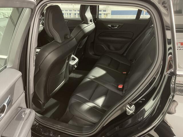 Volvo V60 B4 2.0i MHEV 211pk Inscription Leer, CarPlay, ACC, Trekhaak (1800kg), Navi, A.Camera