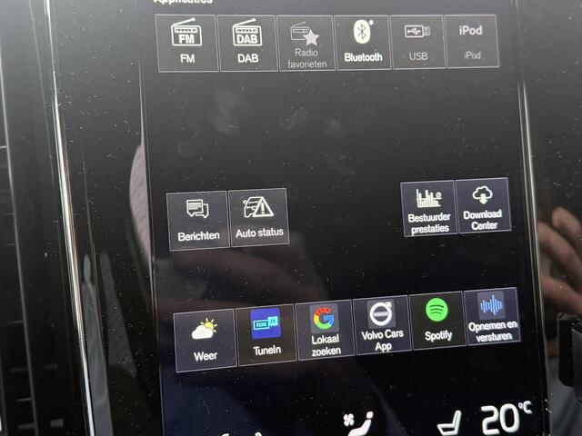 Volvo V60 2.0 T4 R-Design | Standkachel | Volvo on Call | Stoelverwarming V+A | Stuurverwarming | DAB | Adaptieve cruise | Keyless entry/start | 19"lm velgen | Leder | Apple carplay/android auto |