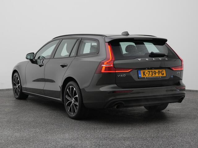 Volvo V60 2.0 B3 Momentum Advantage | CAMERA | LEDER