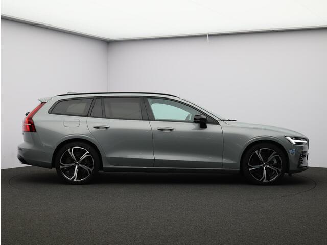 Volvo V60 2.0 T8 Plug-in hybrid AWD Plus Dark / Panoramadak / Head-Up Display / 360 Camera / Sportstoelen / Adaptive Cruise / Stoel+Stuurverwarming /