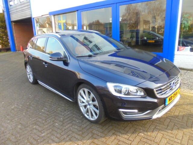 Volvo V60 1.5 T3 SUMMUM,AUT,ALLE DENKBARE OPTIES!!!! ,1E EIG, ORG NL, NW STAAT!!