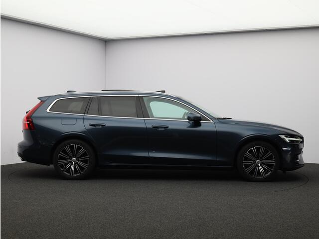 Volvo V60 T6 AWD Recharge Inscription /Trekhaak / Pan. dak / 360 camera / Stoel+stuur+achterbankverwarming / Privacy glass