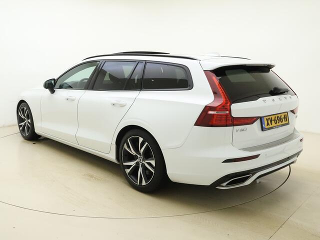 Volvo V60 T5 251PK Automaat R-Design / Head-Up / Stoelventilatie / Harman&Kardon / Elektr. Stoelen / 360 Camera / Trekhaak / Panoramadak / DAB / Adapt. Cruise / BLIS /