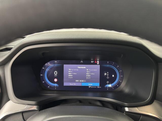 Volvo V60 2.0 B3 Plus Dark | Trekhaak | Harman / Kardon | 360° Camera | Stoelverwarming |