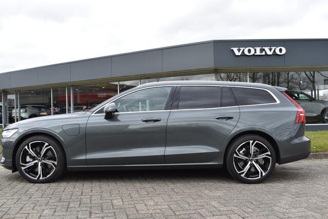 Volvo V60 T6 350PK Plug-in hybrid AWD Ultra Dark | Demo | Blis | Stoelventilatie | Massage Stoelen | Panodak | 360 Camera | B&W