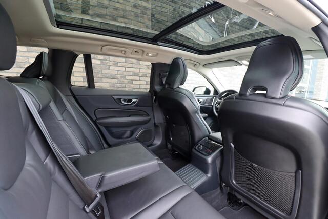 Volvo V60 T6 Plug-in hybrid AWD Plus Dark | PHEV | Long Range | Pilot Assist | Trekhaak | Panoramadak | Rijklaarprijs - incl.garantie
