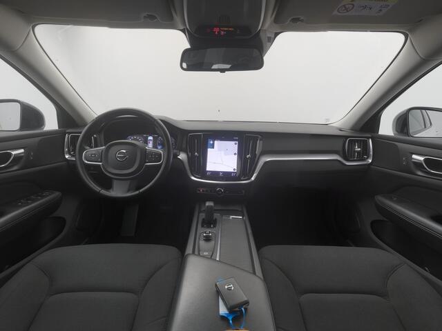 Volvo V60 2.0 B3 Momentum Advantage | CRUISE | CARPLAY
