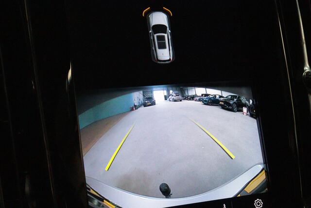 Volvo V60 2.0 B3 Essential Automaat | NAVI | CAMERA + PDC | CRUISE | STUUR / STOELVERW V+A | TREKHAAK INKL |