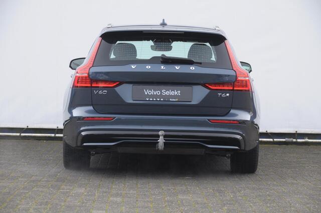Volvo V60 T6 350PK Automaat AWD Plus Dark / Adaptive cruise control / Elektrische stoelen / Harman Kardon audio / Trekhaak / Pilot assist / BLIS / Stoel en stuur verwarming / Elektrische achterklep / Parkeersensoren met 360 camera / Google infotainment