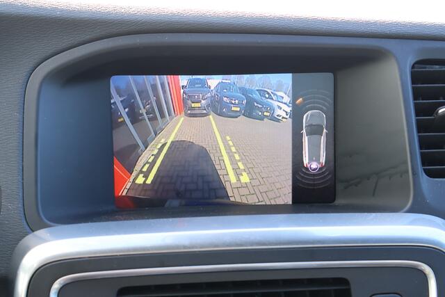 Volvo V60 2.0 D4 Automaat Summum