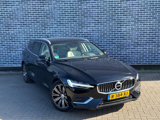Volvo V60 2.0 B4 Plus Bright | Navigatie | Apple Carplay | Android Auto | Lederen Bekleding | Stoelverwarming | Achteruitrijcamera | Parkeersensoren | Lichtmetalen Velgen | Keyless Entry | Elektrische Achterklep