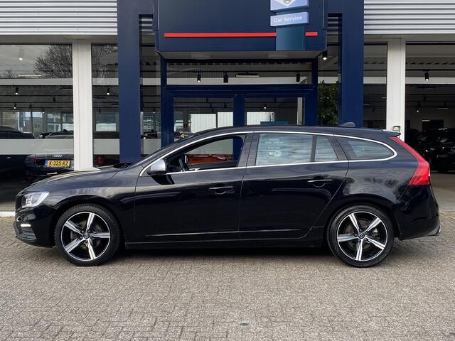 Volvo V60 2.0 T4 Business Sport / NL-Auto / 190 PK / Dealer-Onderhouden / Standkachel / Cruise-Control / Stoelverwarming / Climate-Control / Radio-Bluetooth / Navi / PDC-Achter / 18'' LMV / All-Season / ENZ.