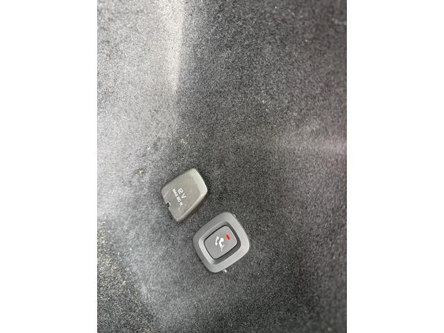 Volvo V60 2.0 T6 Recharge AWD Inscription | Plug-in Hybrid (PHEV) | Trekhaak | Panoramadak | Achteruitrijcamera | Elektrisch Verstelbare Voorstoelen | Keyless Entry | Elektrische Achterklep | Navigatie | Apple Carplay | Android Auto