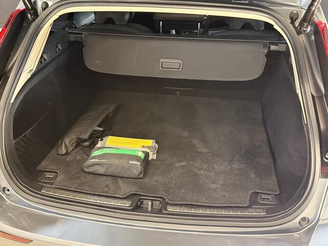 Volvo V60 2.0 B4 Business Pro | R-Design | Stoel/Stuurverwarming | Camera | Navi | Panoramadak