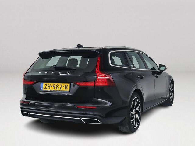 Volvo V60 T8 Twin Engine AWD Inscription | Panoramadak | Park-Assist | Harman Kardon | Stoel- en Stuurverwarming | Trekhaak