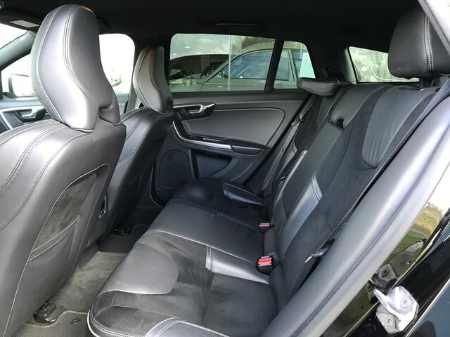 Volvo V60 2.0 T4 Polar+ Sport R-design Automaat | Rijklaar incl garantie | Camera Standkachel Keyless Stuurverwarming