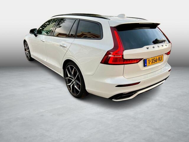 Volvo V60 T8 Twin Engine AWD Polestar Engineered | Plug-in Hybrid (PHEV) | Trekhaak | Head-Up Display | Stoelverwarming | Navigatie | Bowers & Wilkins Audio | Keyless Entry | Elektrisch Verstelbare Sportstoelen | Dodehoekdetectie | Adaptieve Cruise Control | 360 Gr
