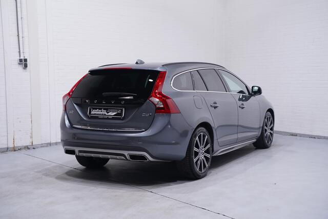 Volvo V60 2.4 D5 Twin Engine AWD navigatie lederen bekleding lane-assist stoelverwarming private-glas 18"lmv xenon cruise-controlle bliss botswaarschuwing