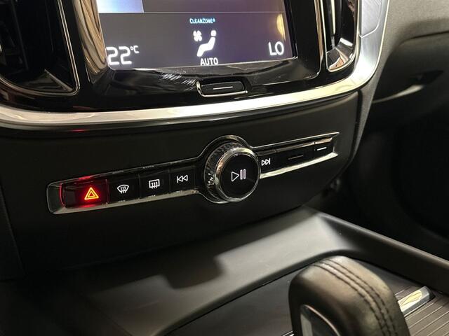 Volvo V60 2.0 B3 Sport 163Pk Automaat (APPLE CARPLAY, GROOT NAVI, CAMERA, GETINT GLAS, KEYLESS, SPORTSTOELEN, ELEK ACHTERKLEP, ADAPTIVE CRUISE, NIEUWE APK, NIEUWSTAAT)