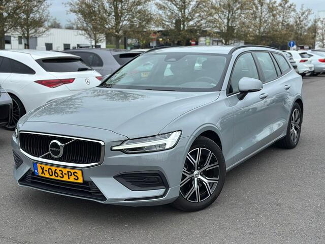 Volvo V60 2.0 B3 Essential Edition | Trekhaak | Climate Pack