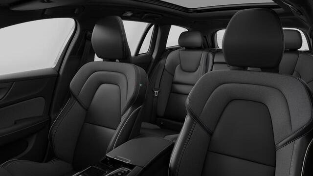 Volvo V60 T6 Plug-in hybrid AWD Ultra Dark | Google | Long Range | Head-Up Display | Getint Glas | DAB | Harman Kardon Audio | Stoelverwarming Voor + Achter | Schuif-/Kanteldak | 360 Camera | Adaptieve Cruise Control | Zwarte Hemelbekleding | 19" LM