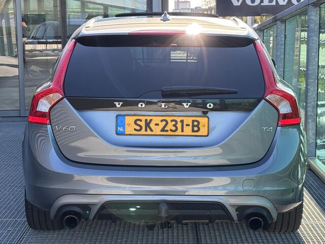 Volvo V60 2.0 T4 Business Sport / Trekhaak / Pano. dak / Standkachel / Leder / 190 PK / Stoelverwarming / Camera achter /