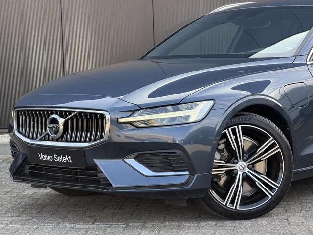 Volvo V60 2.0 T8 Twin Engine AWD Inscription 360 camera/ schuifdak /intellisafe/ head up display/ extra getint glas/ 19 inch/ trekhaak/ harman kardon
