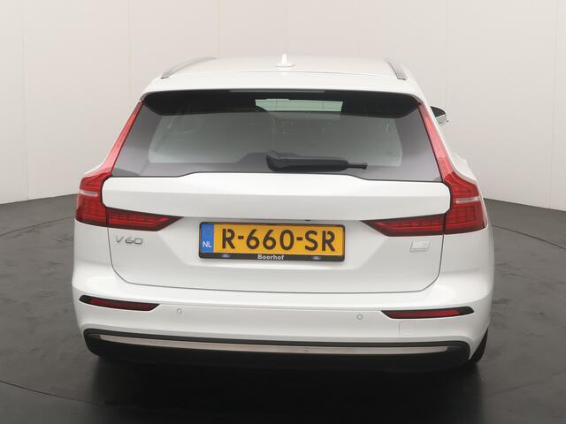 Volvo V60 2.0 T6 Plug-in hybrid AWD 350 pk Essential Bright | Leder | Camera | Google Navi | Adapt. cruise | 2.000KG trekgew. |