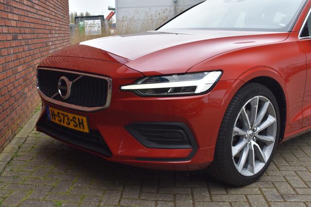 Volvo V60 T4 210PK Automaat Momentum Pro | Schuif-/kanteldak | 19'' | Polestar Optimalisatie |