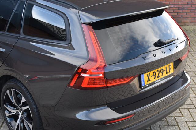 Volvo V60 B3 177PK Essential Edition | Leder | Getint Glas | 18'' | Climate | Black Pack |