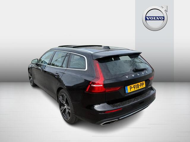 Volvo V60 2.0 B4 Inscription | Trekhaak | Harman Kardon Audio | Panoramadak | Achteruitrijcamera | Keyless Entry | Elektrische Achterklep | Lederen Bekleding | Lichtmetalen Velgen 19 inch | Navigatie | Apple Carplay | Android Auto