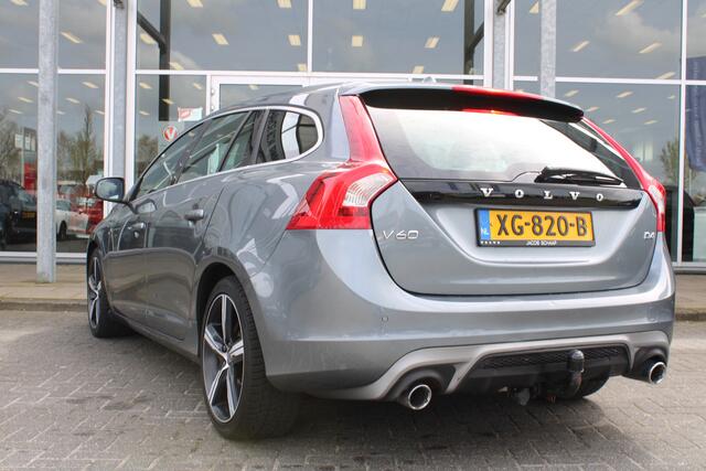 Volvo V60 D4 191PK Business Sport | Org. NL | Verw. Voorstoelen | Cruise Control | Trekhaak | Navi | Clima |