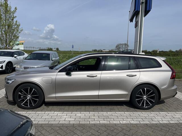 Volvo V60 T6 Plug-in hybrid AWD Plus Dark | 360 Graden Camera| Harman / Kardon | Trekhaak | Memory Seats |