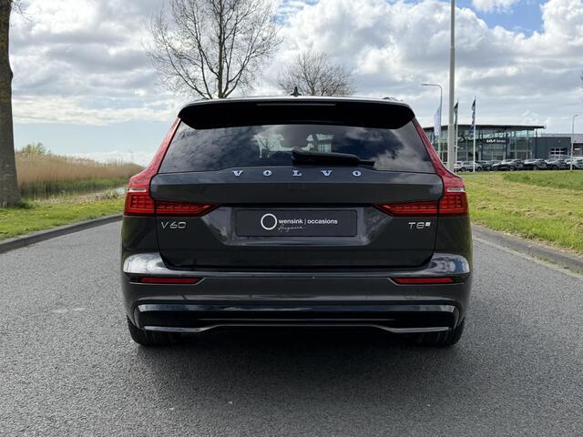 Volvo V60 2.0 T8 Plug-in hybrid AWD Ultra Dark | SOH 100% | Stoelverwarming V+A | Panoramadak | Apple Carplay/Android Auto | Harman/Kardon | 360 camera | HUD | LED | DAB |