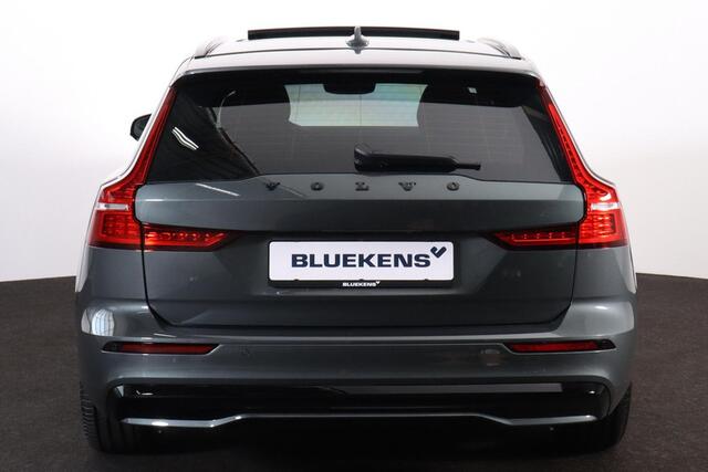 Volvo V60 T6 Recharge Plug-in hybrid AWD Plus Dark - Panorama/schuifdak - IntelliSafe Assist & Surround - 360º Camera - Head-up Display - Harman/Kardon audio - Elektrisch verstel. voorstoelen met geheugen - Verwarmbare voorstoelen voor achter & stuurwiel - Contours