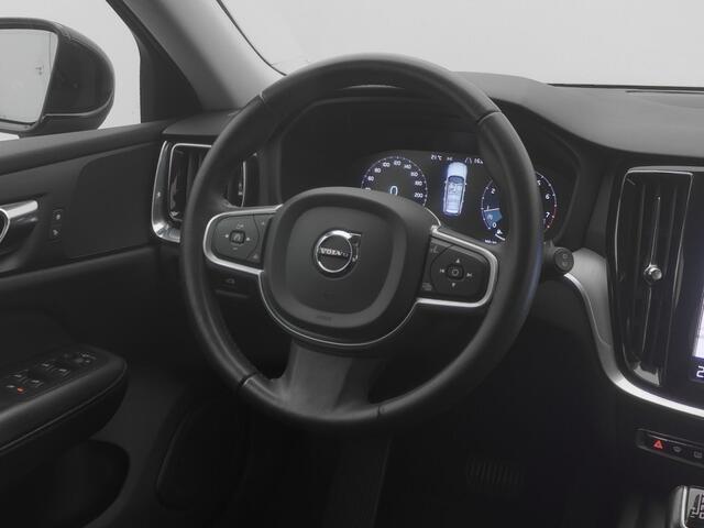 Volvo V60 2.0 T4 Momentum Pro | CAMERA | CRUISE