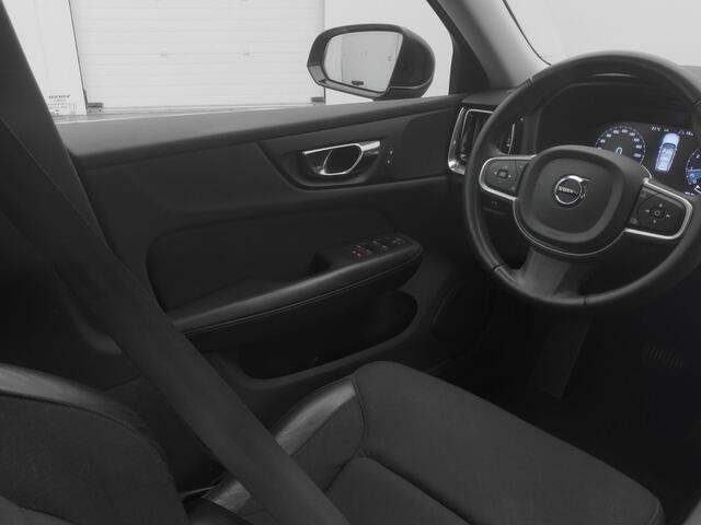 Volvo V60 2.0 T4 Momentum Pro | CAMERA | CRUISE