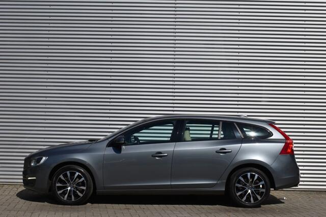 Volvo V60 2.0 D3 AUT6 POLAR+ DYNAMIC / 1e EIGENAAR / 100% DEALER ONDH.