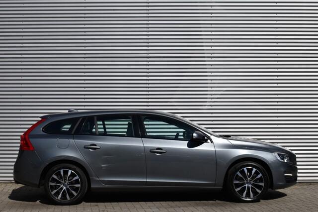 Volvo V60 2.0 D3 AUT6 POLAR+ DYNAMIC / 1e EIGENAAR / 100% DEALER ONDH.