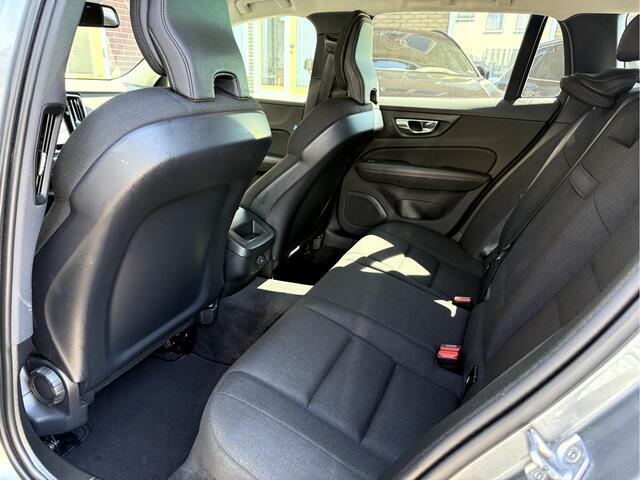 Volvo V60 2.0 B3 Advantage 19''Lmv, Camera, Navi