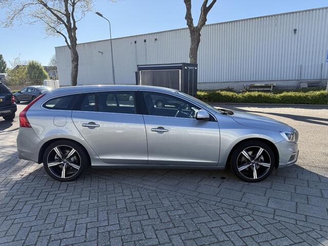 Volvo V60 1.5 T3 Nordic+ Sport | R-Design | Half Leder | Cruise Control |