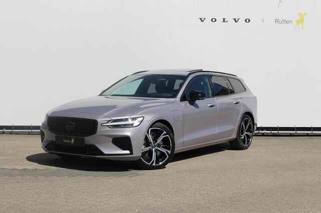 Volvo V60 T6 350PK Automaat Plug-in hybrid AWD Ultra Dark Adaptieve Cruise Control / Head-up display / Panoramisch schuif-kanteldak / Harman Kardon Audio / Blis / Google infotainment