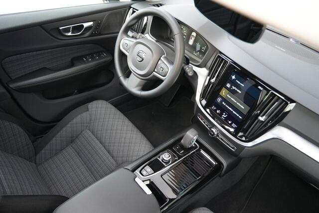 Volvo V60 2.0 T6 Recharge AWD Inscription Expression - Pano - HUD - Keyless - Memory - H&K - Rijklaar