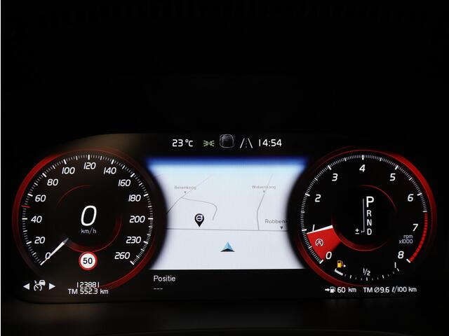 Volvo V60 T4 210PK R-Design / Parkeerverwarming / Trekhaak / Harman Kardon / Full Led / Exterior Stylingkit / Gelamineerd Glas / Keyless / 19"