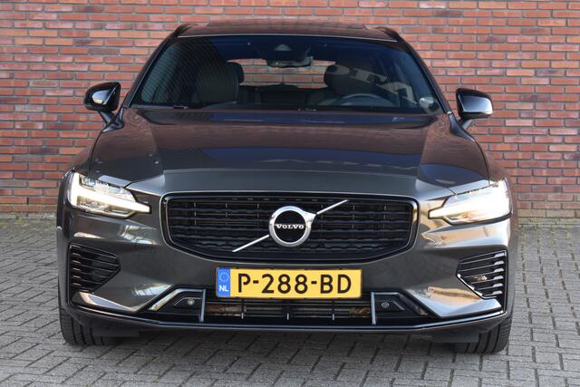 Volvo V60 T6 350PK Plug-in hybrid AWD R-Design Long Range | Trekhaak | Schuif-\kanteldak |
